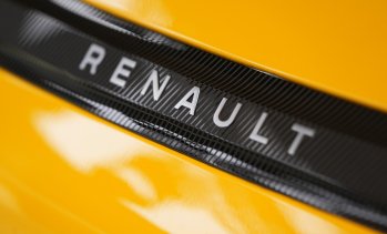 Renault поглежда към отбраната - ще разработва военни превозни средства