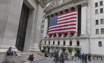 Рекордите на Wall Street крият нарастваща концентрация на риска