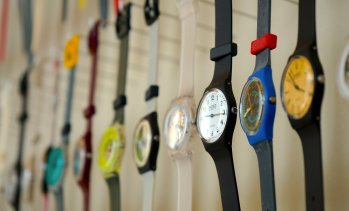 Swatch търси обезщетение за 170 млн. долара от Samsung за нарушение на търговска марка