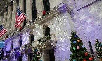 Акциите на Broadcom тласкат Nasdaq нагоре*