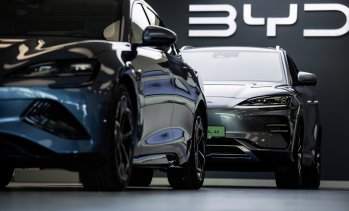 Проблемите при електромобилите в Китай карат пазара да гледа с тревога към 2026 г.