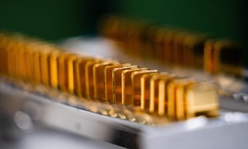 Миньорите на злато изпращат толкова добър месец, какъвто чиповете не са имали от години