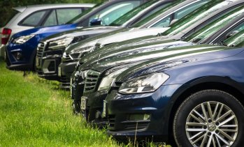 Зоните за платено паркиране в столицата поскъпват двойно и се разширяват