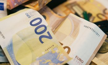 До 2028 г. разходите за отбрана у нас растат, а за култура и образование се свиват
