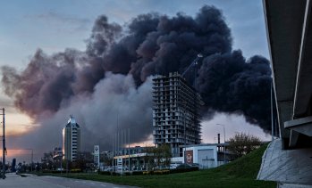 Украйна методично и все по-ефективно унищожава руските рафинерии