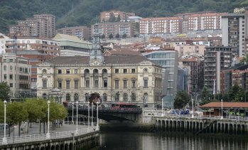 Собственикът на Serdika Center и Paradise Center разширява обхвата с първи мол извън ЦИЕ
