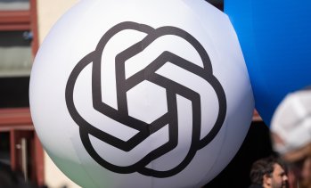Служител на OpenAI е арестуван заради подслушвателно устройство в зала за срещи