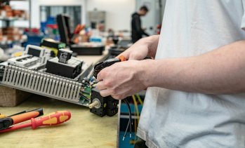 Германските производители отчитат най-доброто си представяне от 2022 г. насам