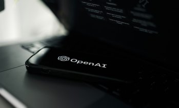 Финансовият директор на OpenAI: Страхуващият се от балон пазар се нуждае от повече ентусиазъм за AI