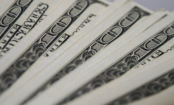 Ще се стигне ли до оттегляне на външни инвеститори в американски дълг?