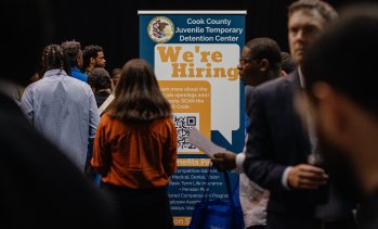 Броят на свободните работни места в САЩ е спаднал до най-ниското ниво от над година