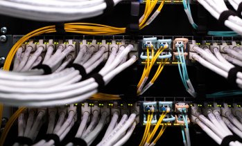 Капацитетът по новите договори за центрове за данни в Европа е нараснал с над 200% за година