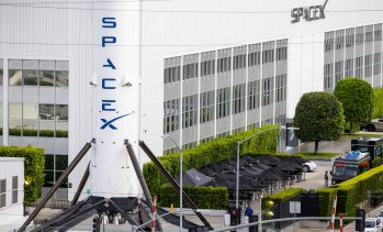 Търсенето при IPO-то на SpaceX е почти четири пъти по-голямо от предлагането