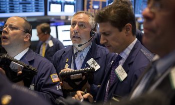 Ескалацията между САЩ и Иран помрачава настроенията на Wall Street на финала на август*