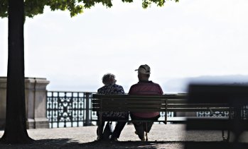 Спадът в раждаемостта и застаряването може да свият глобалния растеж с до 2 пр.п.