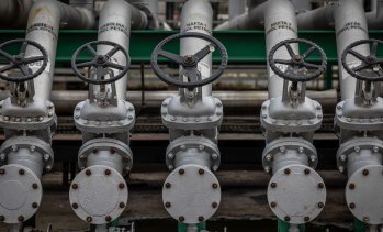 Унгарската MOL е подписала споразумение с "ГазпромНефт" за мажоритарния дял от сръбската NIS