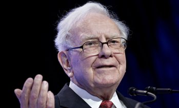 Уорън Бъфет се оттегля от поста председател на&nbsp;борда на директорите на Berkshire Hathaway