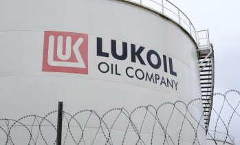 Продажбата на "Лукойл" остава блокирана в САЩ