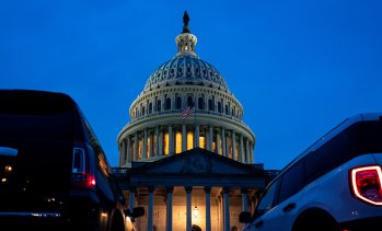 Криптопарите надделяват над петрола в надпреварата за власт във Вашингтон