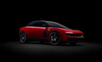 Lamborghini осъзнава, че е на прав път след критиките към първото електрическо Ferrari