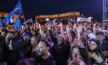 Първо Унгария, сега и Армения - влиянието на Владимир Путин в Европа се топи
