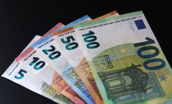 България е първа в ЕС по среден ръст на почасовите разходи за труд