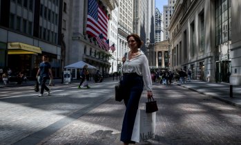 Dow се покачва с 600 пункта, цените на петрола спадат*