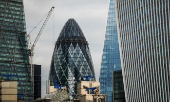 Офис строителството остава затруднено, новите проекти се свиват особено в САЩ и Европа