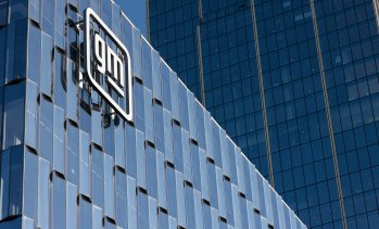 General Motors рискува да пропусне ползите от силното търсене на хибриди
