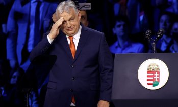 Последната усмивка на Виктор Орбан преди изборите?
