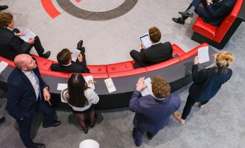 Новите икономически данни разколебаха инвеститорите на борсите в Европа