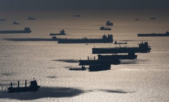 Сделки с Иран за преминаване на Ормузкия проток са забранени за американски граждани