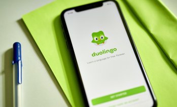 Новият отчет на Duolingo срина цената на акциите ѝ с 20%