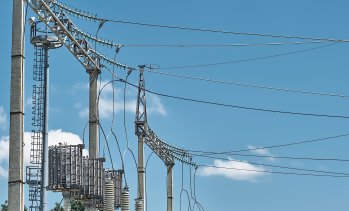 Промишленото производство в България се свива и през ноември