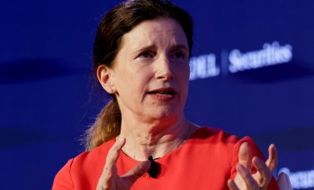 Ръководителят на Commerzbank очаква ЕЦБ скоро да одобри придобиването от UniCredit