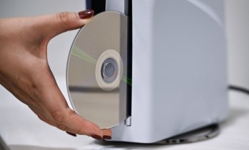 Sony слага край на ерата на дисковете с игри - но какво всъщност променя това?