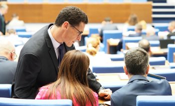 До тъмно парламентът дискутира Бюджет 2026