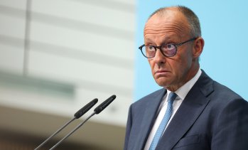 Победата на "Алтернатива за Германия" помрачава програмата с реформи на Мерц