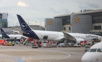 Кризата с горивата ще заличи половината от печалбата на авиоиндустрията през 2026 г.