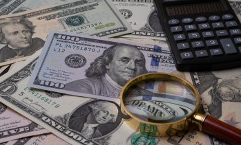 M&A сделките се свиват с 10%, ограничавайки шанса за рекордна година
