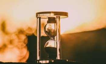 Икономиката на дълголетието вече променя бизнеса: УниКредит открои четирите технологии на бъдещето