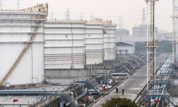 Анализатор: САЩ ще наводнят пазара с петрол и ниската цена ще остане за дълго 