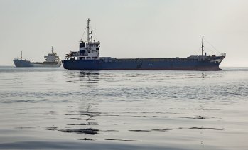 Износът на ирански суров петрол през Ормузкия проток расте