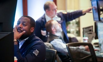 Бягство на инвеститорите от технологичните акции тласна Nasdaq Composite надолу