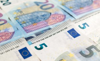 Как държавните служители ще плащат осигуровките си според проектобюджета за 2026 г.