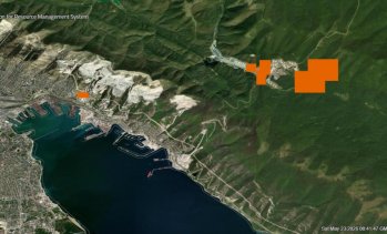 Горят петролни съоръжения в руско пристанище в Черно море след атака с дрон