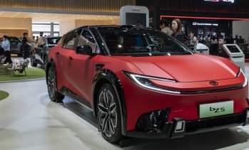 Преструктурирането в Toyota подсказва за по-мащабни промени в автомобилния сектор на Китай