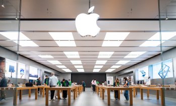 Apple влиза в конкуренция с Microsoft и Nvidia за намаляване на AI разходите с новия Mac