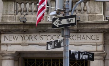 S&P 500 и Nasdaq затвориха с нови рекорди след възход в технологичния сектор