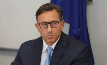 Правителството разглежда Румен Спецов за особен управител на "Лукойл Нефтохим"